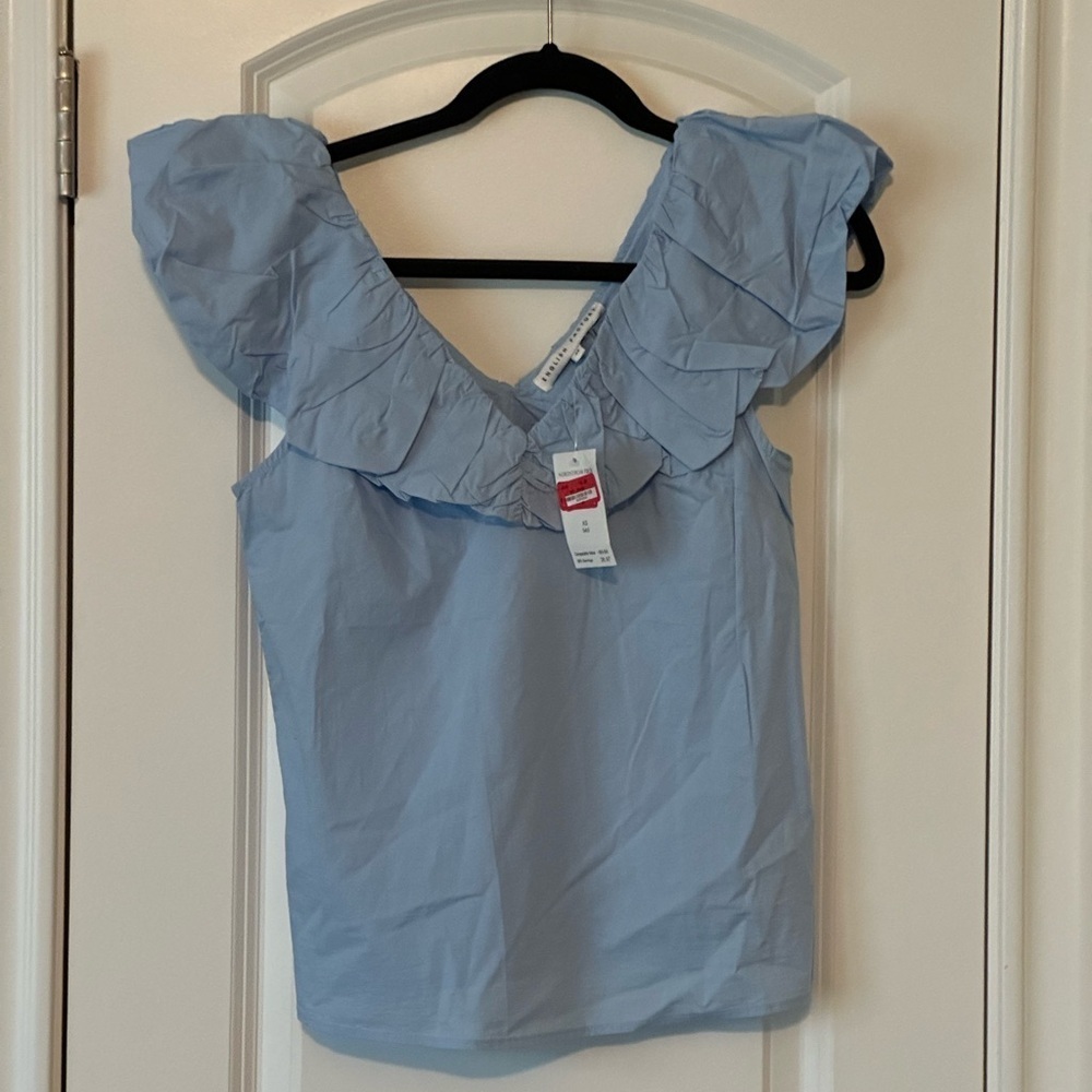 English Factory ruffled v- neck, size XS - Picture 3 of 4